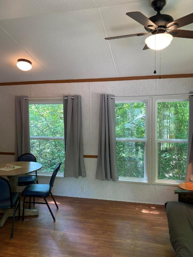 The Vintage Rv'S At Wilderness Presidential Camp Resort By Tripforth Spotsylvania Eksteriør billede